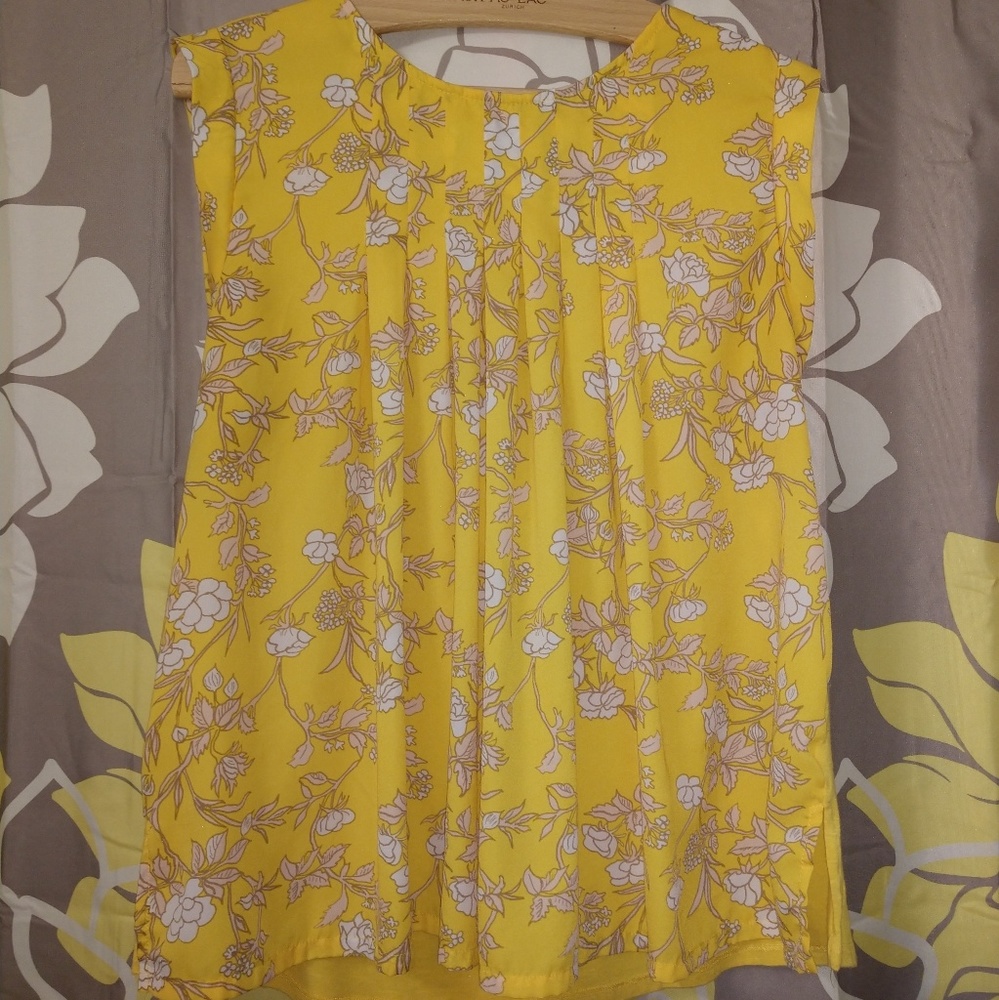 Merona sleeveless shirts